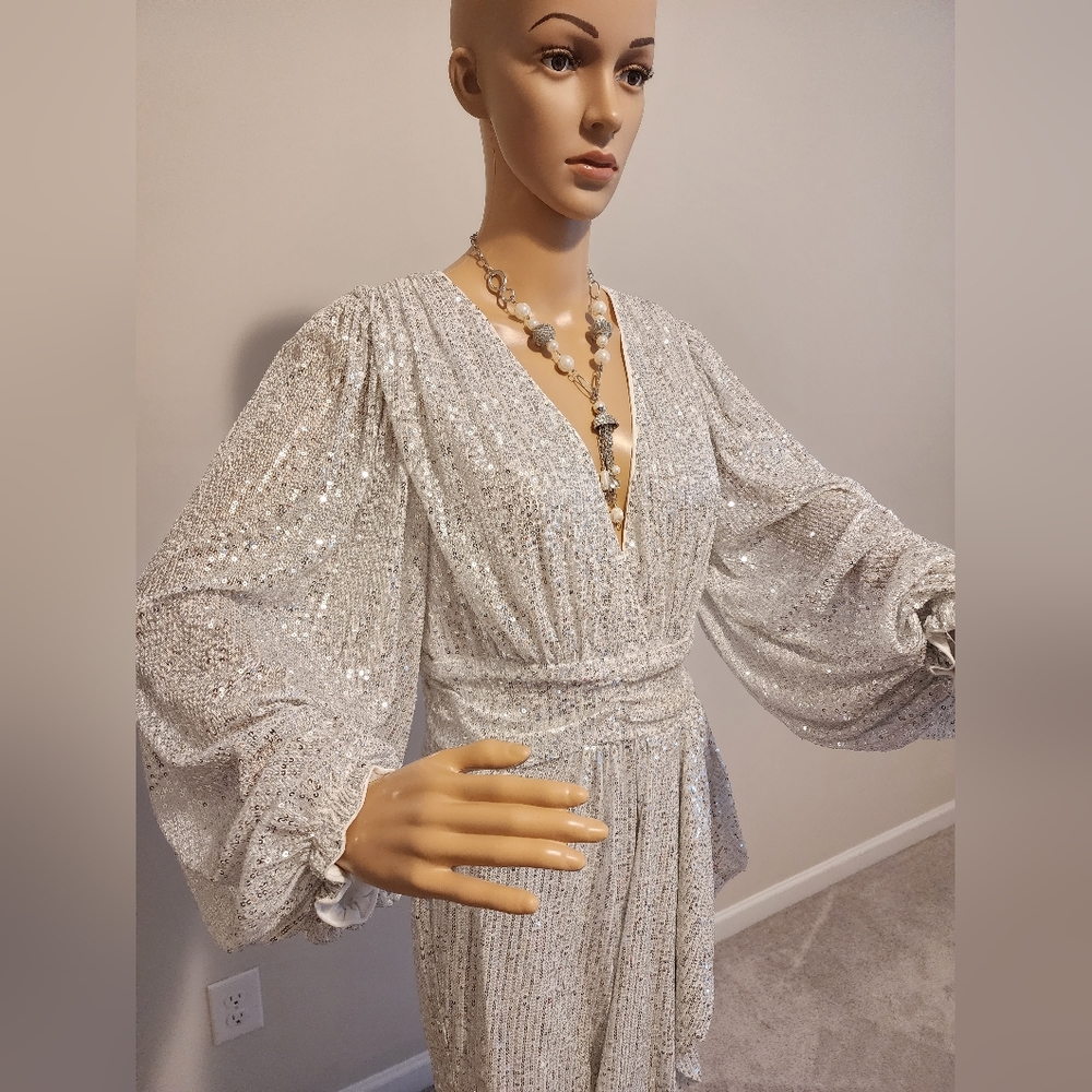 *NWT - Fashion Nova Starla Sequin Mini Dress - White
